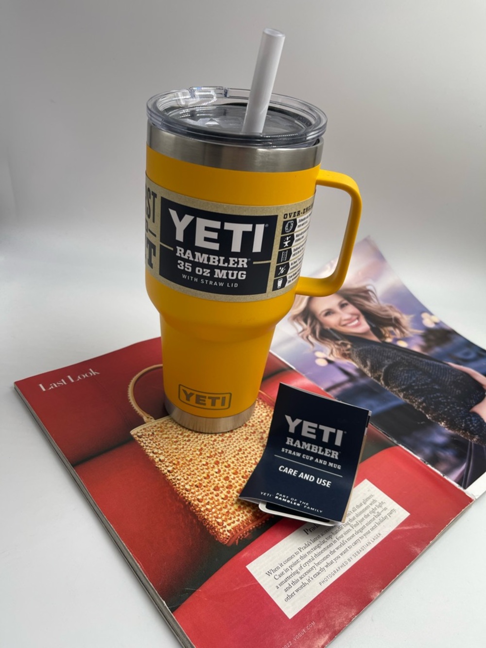 NEW YETI 35 oz. Rambler Straw Mug